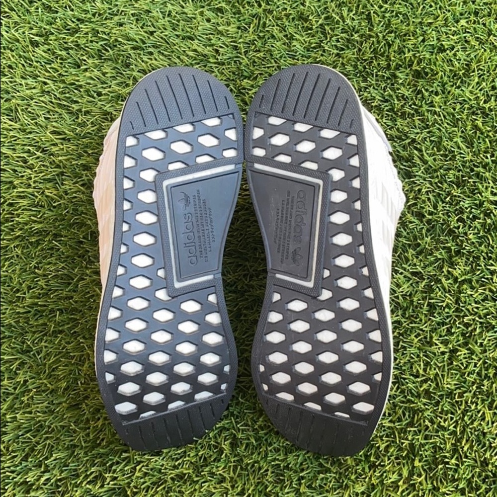 Adidas NMD R2 - Picture 5 of 6